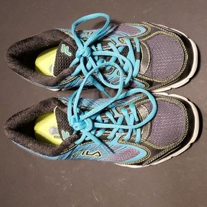 Fila women running walking shoe navy black teal ombre neon green accent stitch